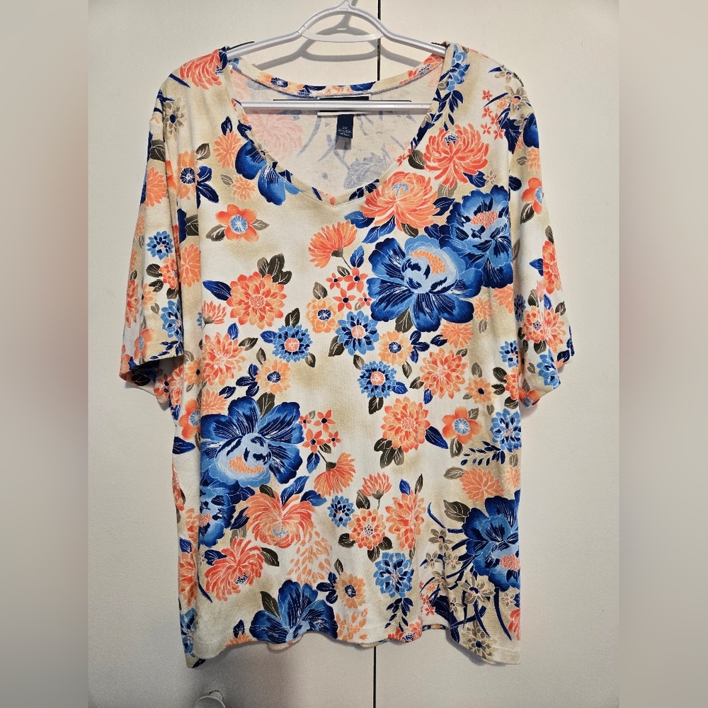 Karen‎ Scott Floral V-Neck Top